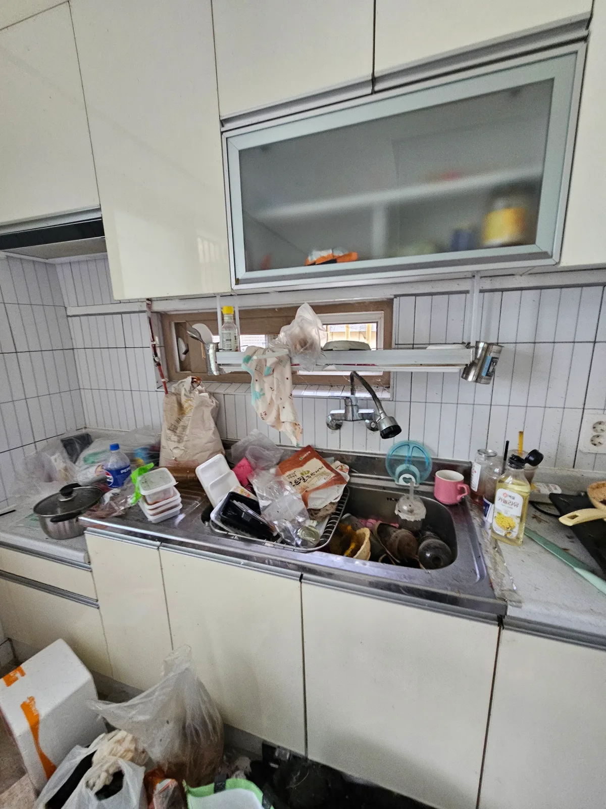 충청남도 당진시 유품정리, 전문 작업이 필요한 경우 | 24시간클린 현장 작업 사진 2