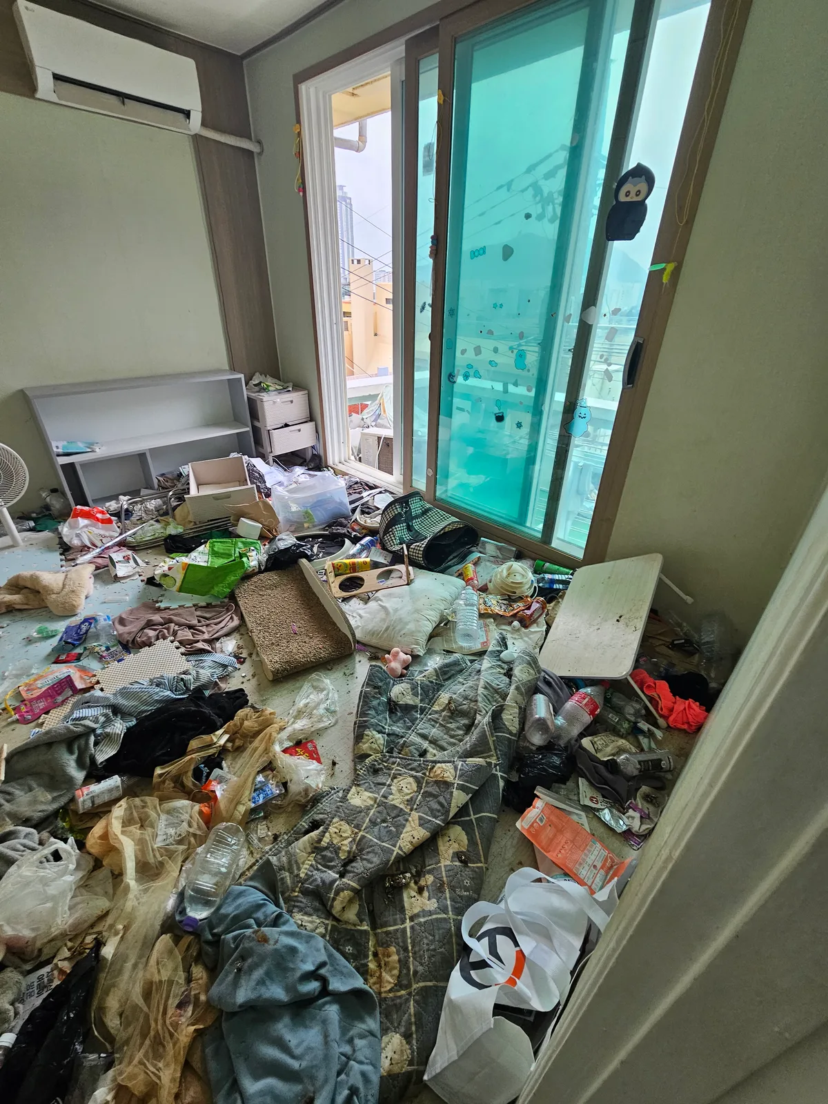 부산광역시 서구 쓰레기집 청소 작업 범위와 진행 절차 | 24시간클린 현장 작업 사진 1