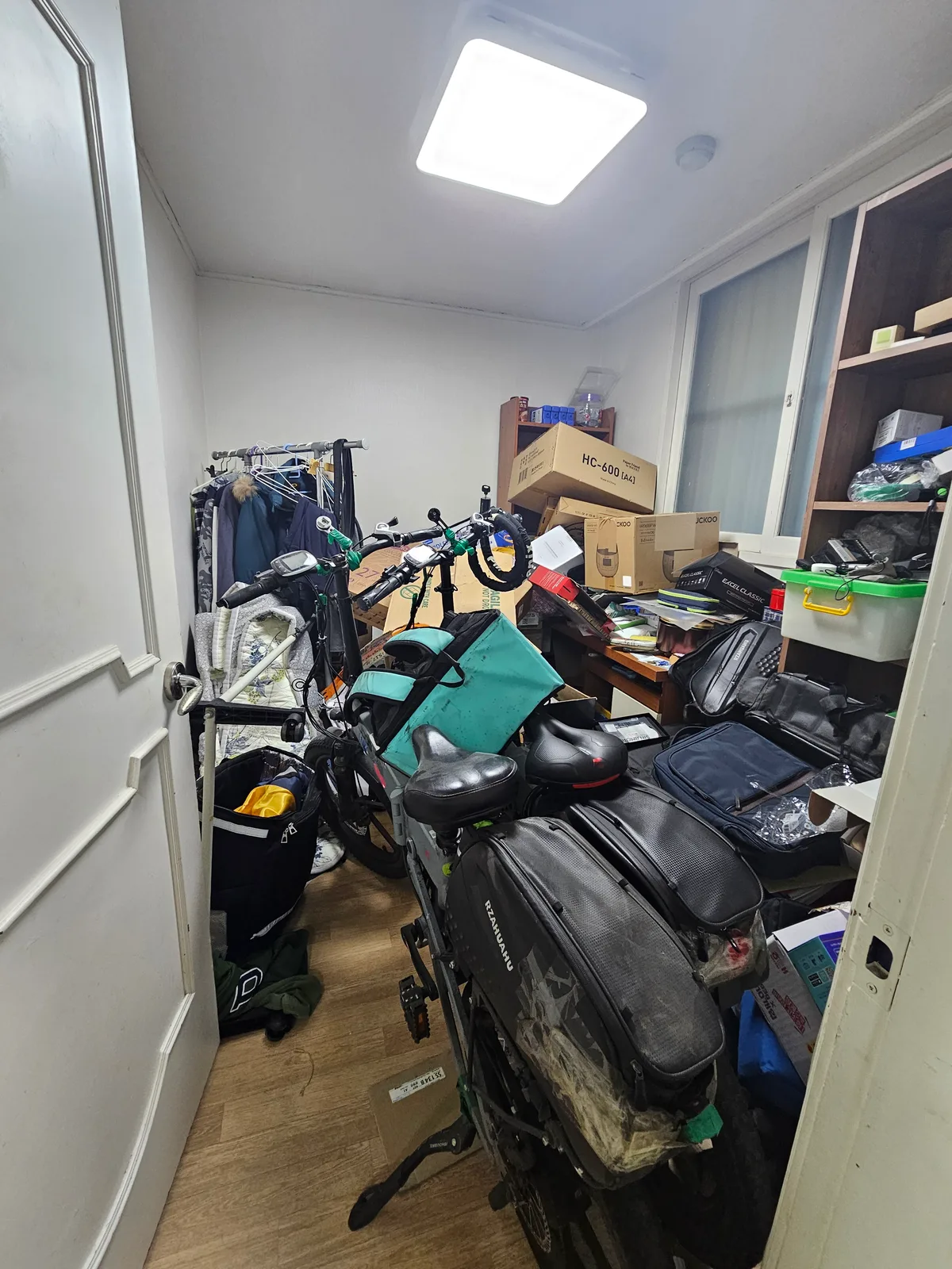 대구광역시 달서구 쓰레기집 청소, 전문 작업이 필요한 경우 | 24시간클린 현장 작업 사진 1